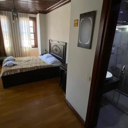 Hotel Woo Town 3*