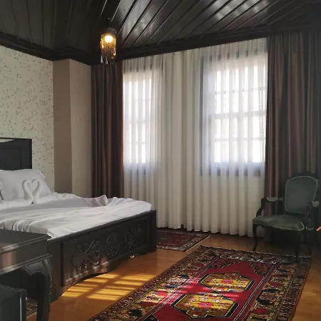 Hotel Woo Town 3*