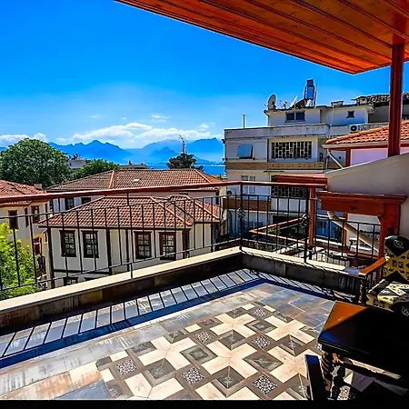 Hotel Woo Town 3*