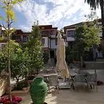 Hotel Woo Town 3*