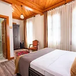 Woo Town Hotel 3*