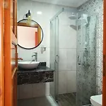 Hotel Woo Town 3*