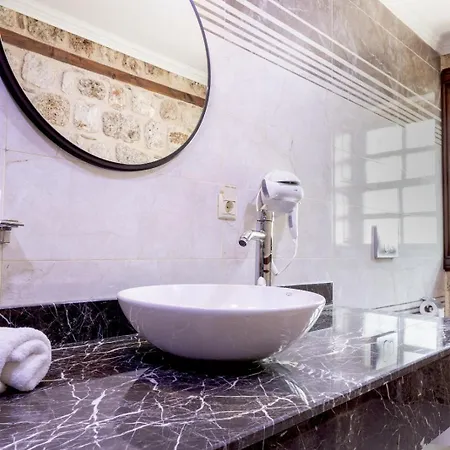 Отель Woo Town 3*